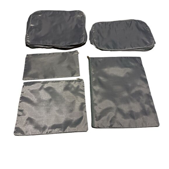 ❤️ 3/$15 Bundle Sale — Firm. Bundle 3 ❤️ Items $7–$9 only & Save! No limit. - Picture 4 of 9